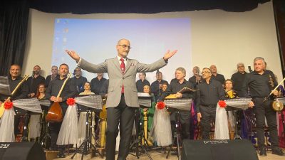 Bandırma’da gerçekleştirilen “Türk Halk Müziği” konserinde koro tarafından seslendirilen “Yüzünü