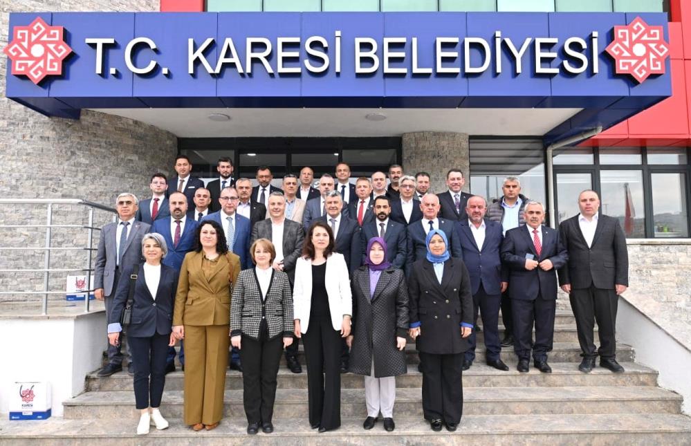 Karesi Belediye meclisi ilk toplantısını yaptı Mahalli İdareler Seçimlerinin ardından oluşan Karesi Belediye Meclisi Belediye Başkanı