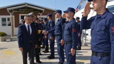 Erdek Kaymakamı, Ramazan Bayramı’nda Erdek’te kurumlarda görevi başında olan personelleri