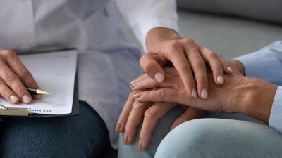 Farklı doktorlara gitmenize, bir sürü tetkik, tahlil yaptırmanıza rağmen hastalığınıza
