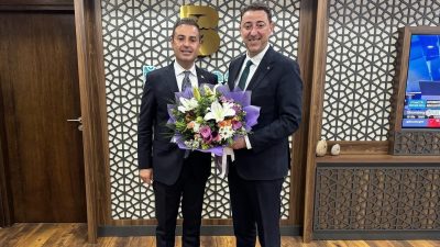 Eski Başkan Tolga Tosun, Balıkesir Büyükşehir Belediyesi’nin yeni Başkanı Ahmet