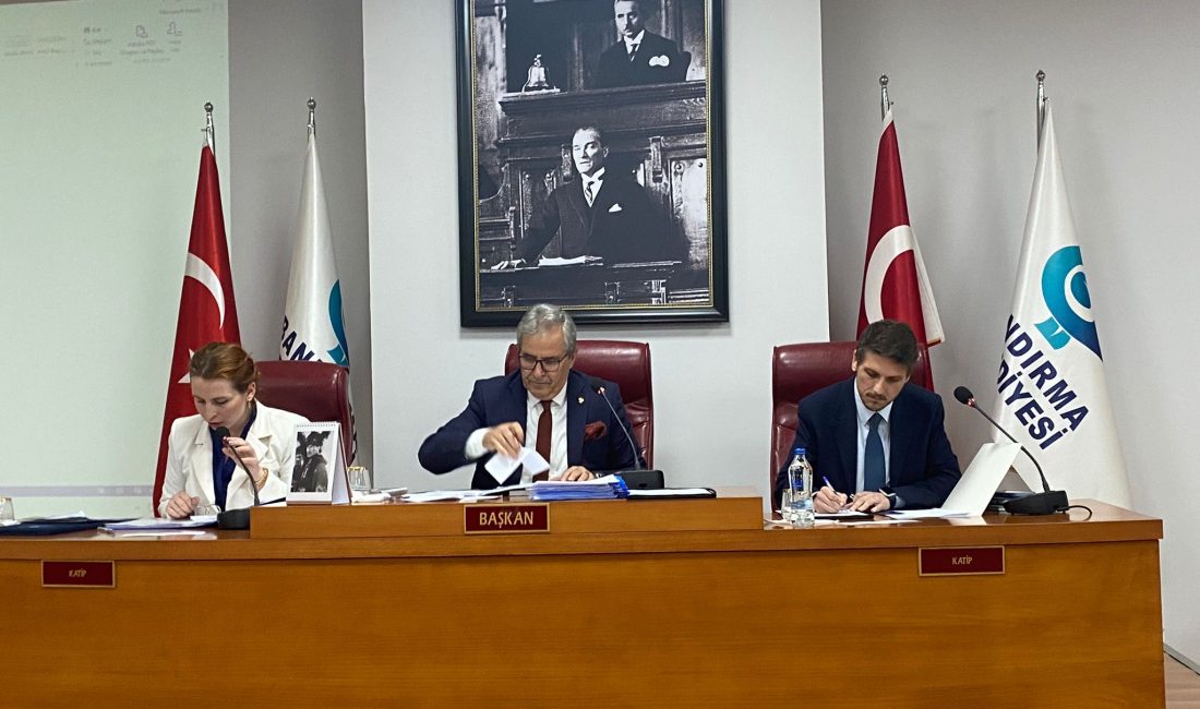 Bandırma Belediye Başkanı Dursun Mirza, Tolga Tosun döneminde yapılan çalışmaları
