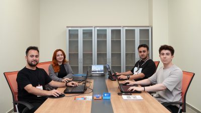 BANÜ öğrencileri, geliştirdikleri “Helping Hand” isimli mobil uygulama ile Türkiye’de