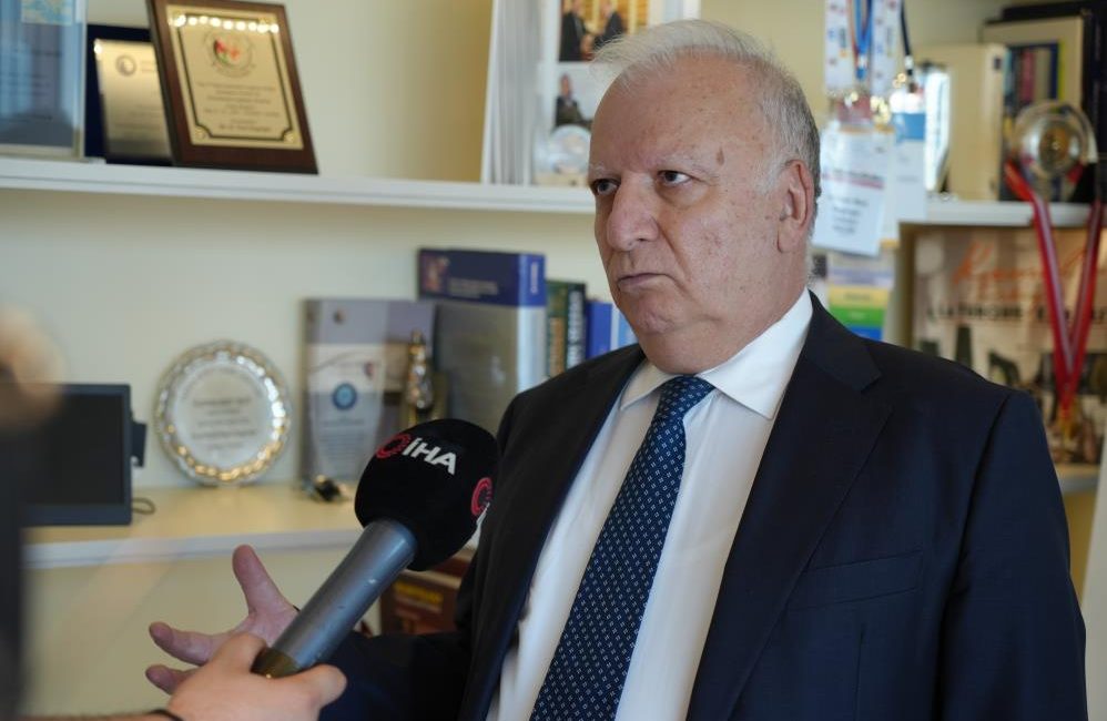 Prof. Dr. Özgirgin: “Vertigo bir teşhis değil semptomdur” Uluslararası Vestibüler Derneği Başkanı Prof. Dr. Nuri Özgirgin, halk arasında