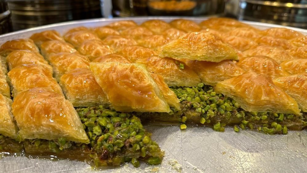  Ramazan Bayramı’nın tatlı geleneği olan baklava ile ilgili uzmanından dilim
