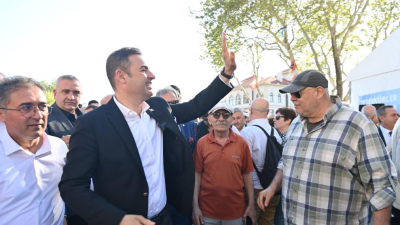 Balıkesir Büyükşehir Belediye Başkanı Akın, bayram tatilini hemşehrileriyle geçirdi .