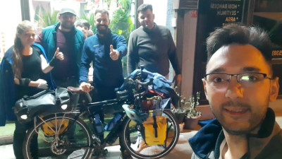 Bisikleti ile Moğolistan’a giderken yolunu şaşıran İtalyan bisikletli gezgine Balıkesir’in