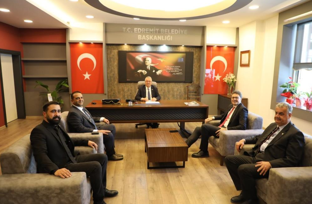 CHP Genel Başkan Yardımcısı ve Balıkesir Milletvekili Ensar Aytekin, Edremit