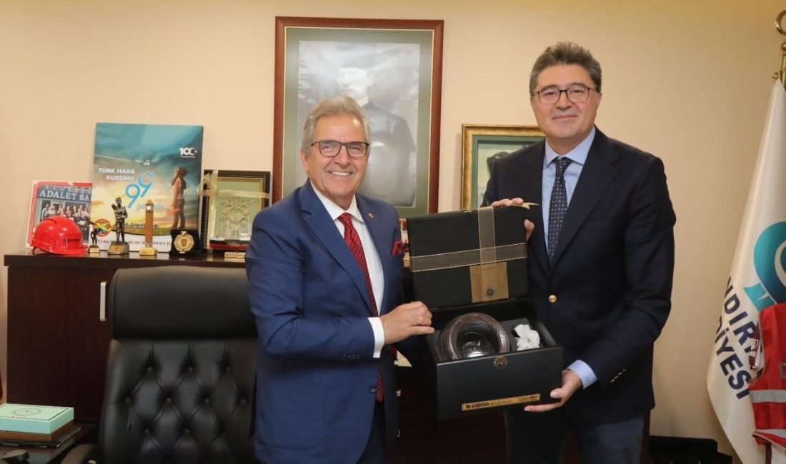 CHP Genel Başkan Yardımcısı Balıkesir Milletvekili Ensar Aytekin, Bandırma Belediye