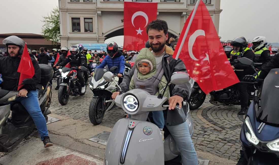 23 Nisan Ulusal Egemenlik ve Çocuk Bayramı’nda Bandırma’da Motolife motosiklet