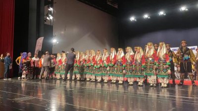 Balıkesir Altıeylül 15 Temmuz Şehitler Anadolu Lisesi Halk Oyunları Ekibi