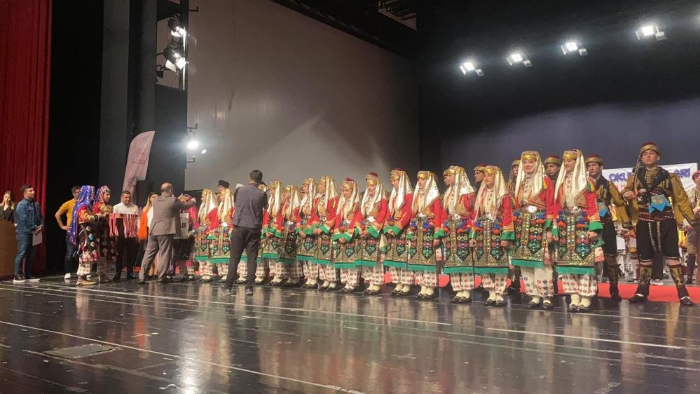 Balıkesir Altıeylül 15 Temmuz Şehitler Anadolu Lisesi Halk Oyunları Ekibi