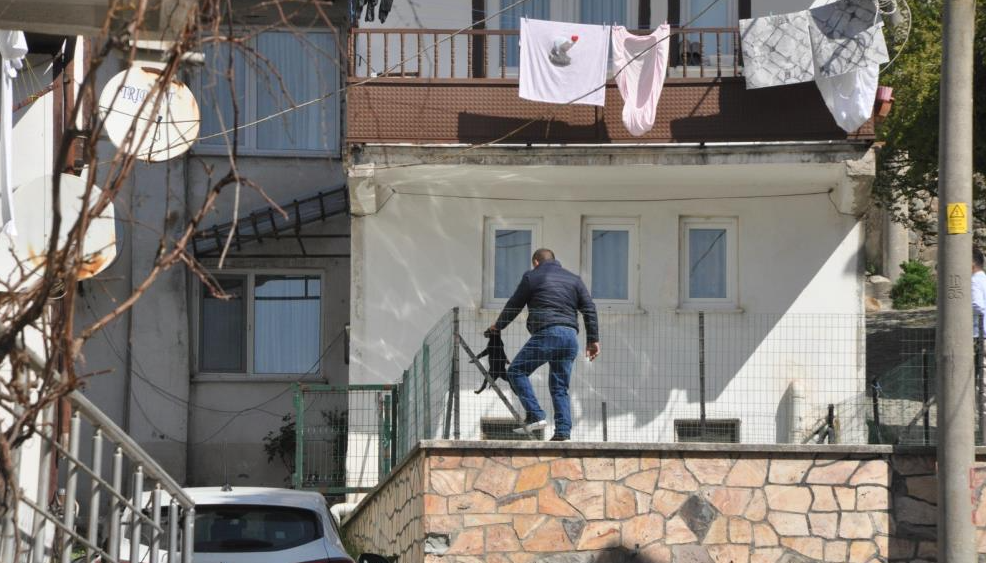 Bolu’nun Mudurnu ilçesinde köpeklerin kovalaması neticesinde havuza düşen ve boğulmak