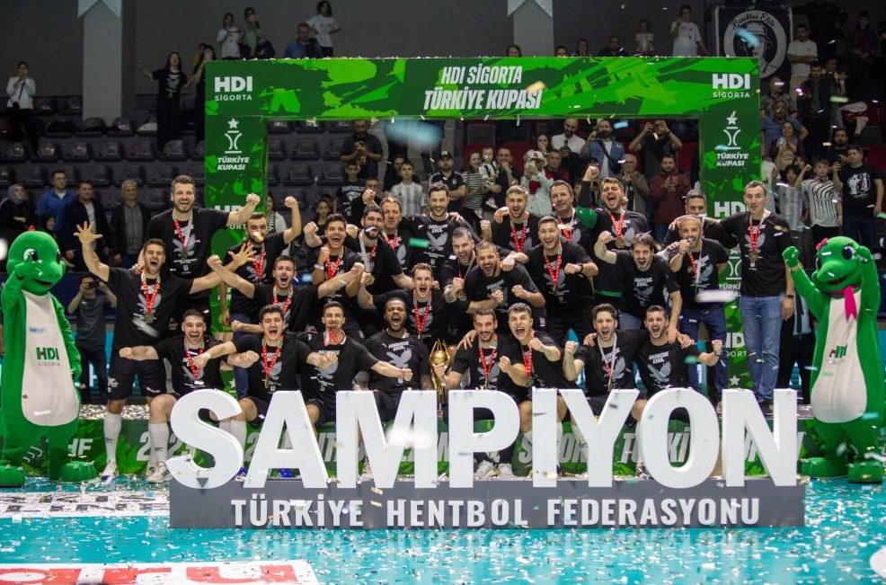Hentbol Erkekler Türkiye Kupası’nda şampiyon Beşiktaş