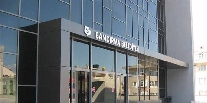 Bandırma’da Belediye Başkan Yardımcıları belli oldu Bandırma’da CHP Belediye Başkan Adayı Dursun Mirza’nın seçimleri kazanmasının ve