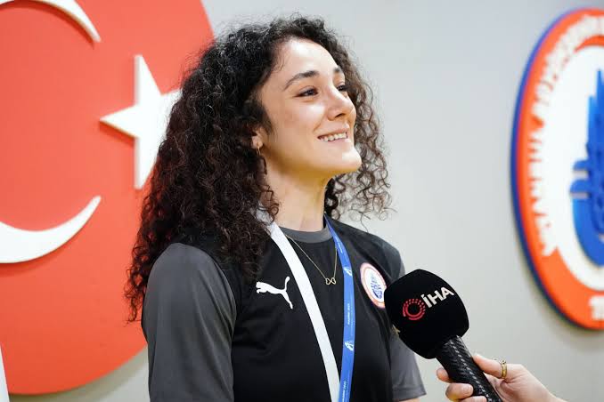 Milli sporcu Neslihan Yiğit