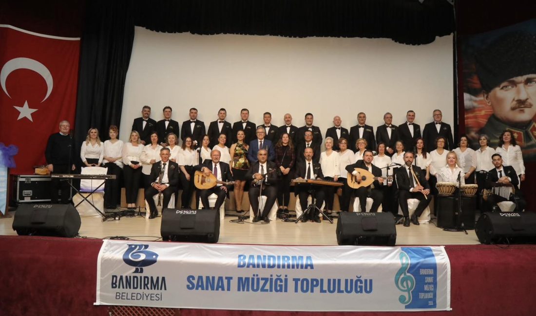 Kültür sanat etkinlikleri kapsamında düzenlenen Türk Sanat Müziği “Bahar Konseri”nde,
