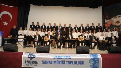 Kültür sanat etkinlikleri kapsamında düzenlenen Türk Sanat Müziği “Bahar Konseri”nde,
