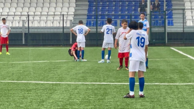 Zonguldak’ta oynanan U13 Ligi maçında hakem Ayşe Nur Demirhan, Gökçebeysporun