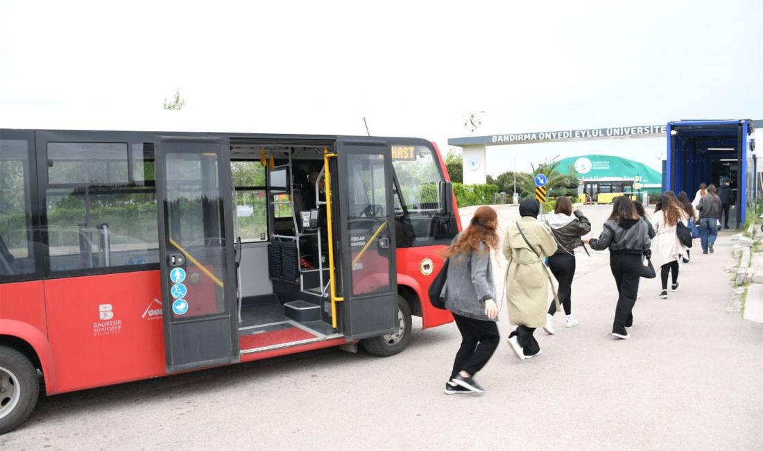 Balıkesir Büyükşehir Belediyesi, Bandırma Onyedi Eylül Üniversitesi’nde okuyan öğrencilere, bahar