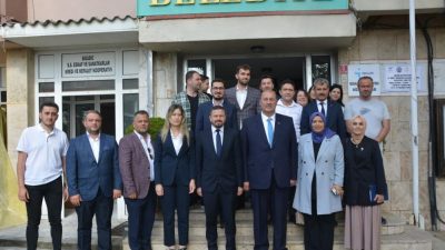 AK Parti Balıkesir İl Başkanı Mehmet Aydemir, Belediye Başkanı Mustafa