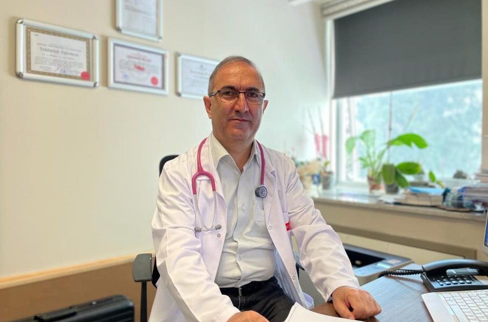 Çocuk Kardiyolojisi Uzmanı Prof. Dr. Cemşit Karakurt, yeni doğan her