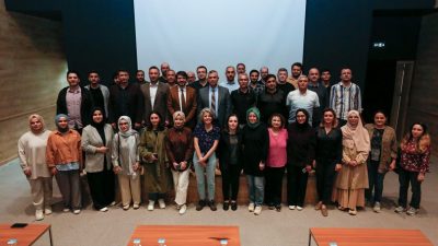 BANÜ’de gerçekleştirilen konferansta katılımcılara, makale dizinleri ve editörlük süreçlerini anlatılarak