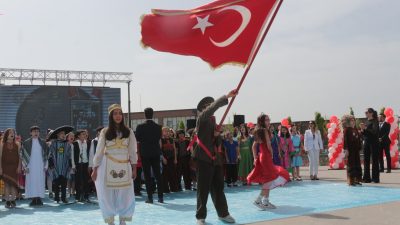 23 Nisan Ulusal Egemenlik ve Çocuk Bayramı Valiliğin düzenlediği programla