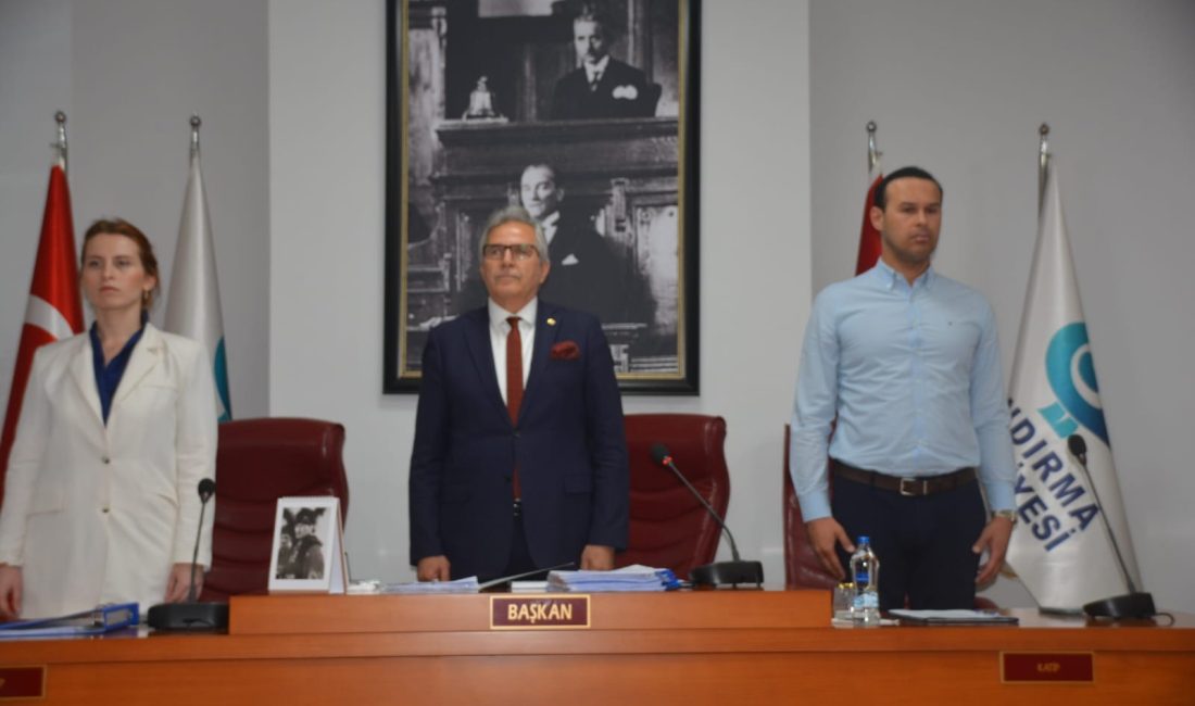 Bandırma Belediye Meclisi 2024-2029 döneminin ilk toplantısı Belediye Başkanı Dursun