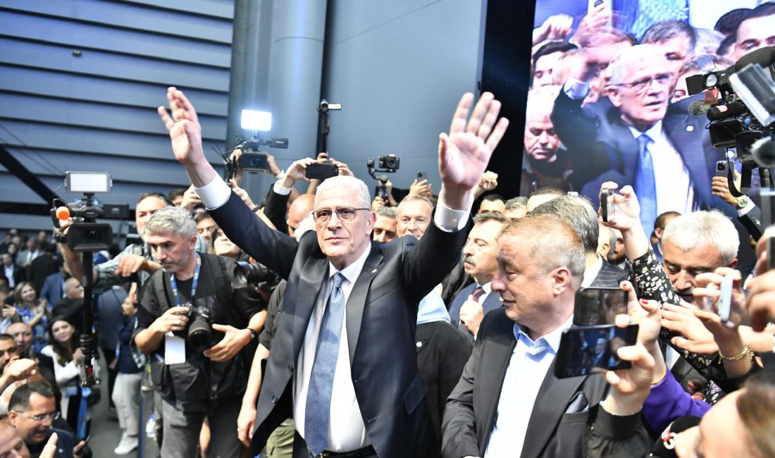 Müsavat Dervişoğlu, İYİ Parti’nin yeni genel başkanı oldu İYİ Parti’nin 5. Olağanüstü Kurultayı başkanlık seçiminin üçüncü turunda 611