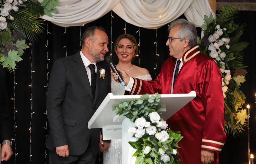 Bandırma Çelebi Limanı Genel Müdürü Gürkan Bayır, Aylin Çırpanlı’nın nikahını