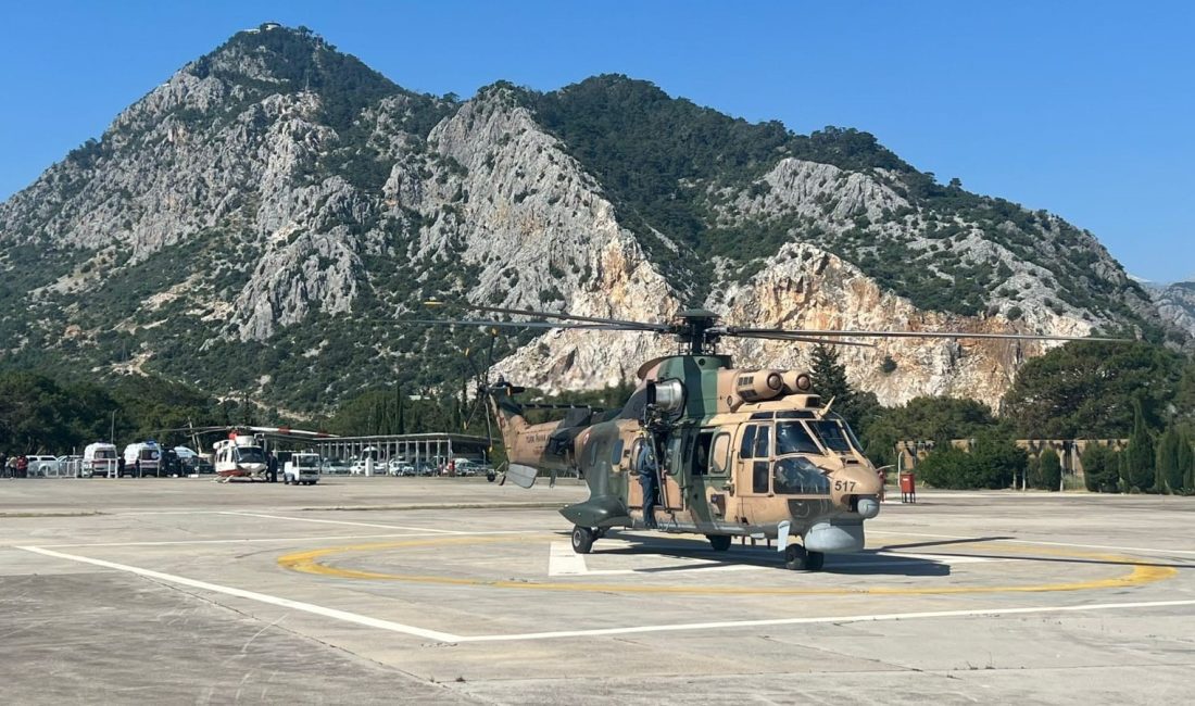 Konya’dan havalanan AS-532 Couger tipi helikopter, tahliye çalışmalarına devam ediyor Milli Savunma Bakanlığı (MSB), Antalya’da meydana gelen teleferik kazası sonucu