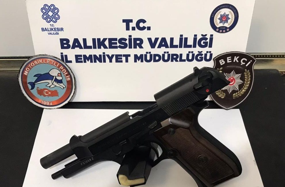 Bandırma İlçe Emniyet Müdürlüğünce; Uyuşturucu ile mücadele ve asayişe müessir