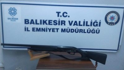 Edremit’te iki grup arasında çıkan silahlı kavgada gözaltına alınan 5