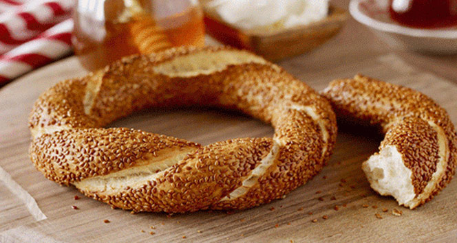 Simit fiyat tarifesinde Ticaret Bakanlığı’nın onayı zorunlu hale getirildi Tacir ve sanayiciler tarafından üretilen mal ve hizmetlerin azami fiyat