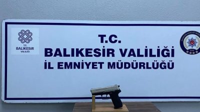  Edremit ‘te motosikleti ile seyir halindeyken kuru sıkı tabanca ile
