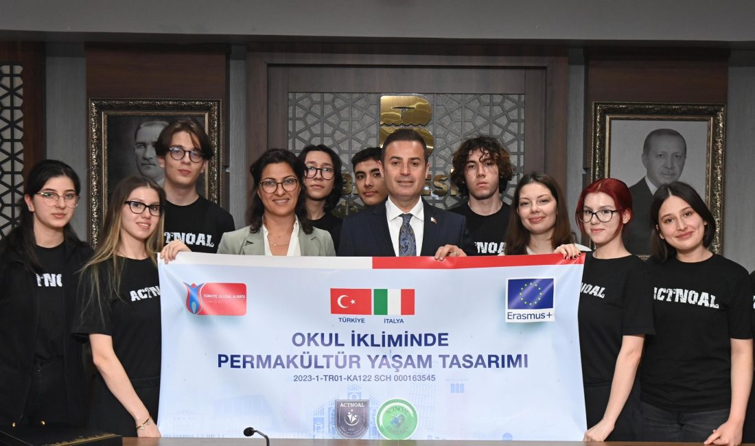 Balıkesir Büyükşehir Belediye Başkanı Ahmet Akın, Albay Cafer Tayyar –