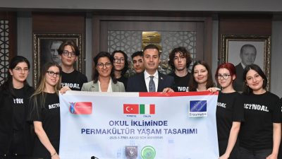 Balıkesir Büyükşehir Belediye Başkanı Ahmet Akın, Albay Cafer Tayyar –