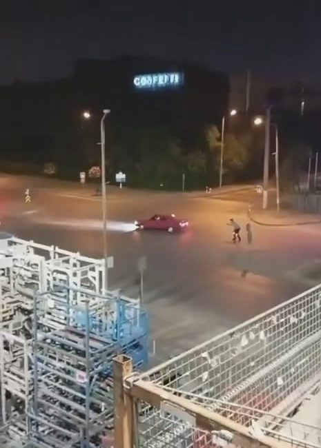 Dakikalarca drift atmıştı, polisten kaçamadı Bursa’da gece yarısı Tofaş Şahin model aracıyla dakikalarca drift atan