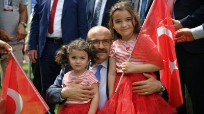 23 Nisan Ulusal Egemenlik ve Çocuk Bayramı Avlu’da düzenlenen programda