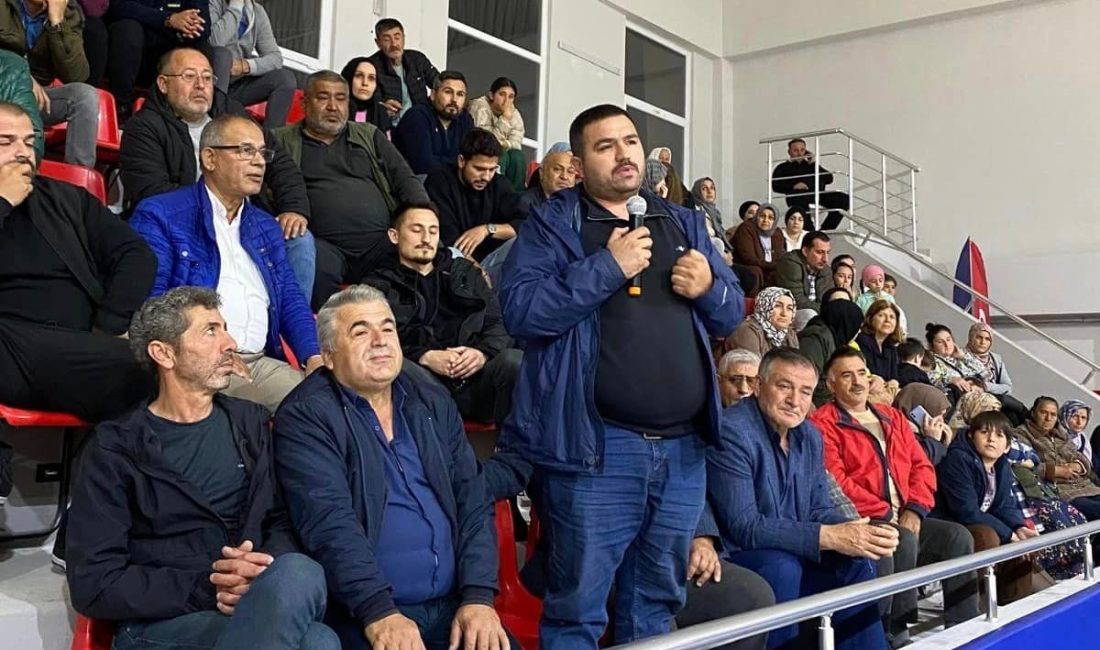 Marmara Adalar Belediyesi’nin borcu 80 milyonun üzerinde Marmara Adalar Belediye Başkanı Aydın Dinçer, düzenlediği Halk Toplantısı’nda vatandaşlara