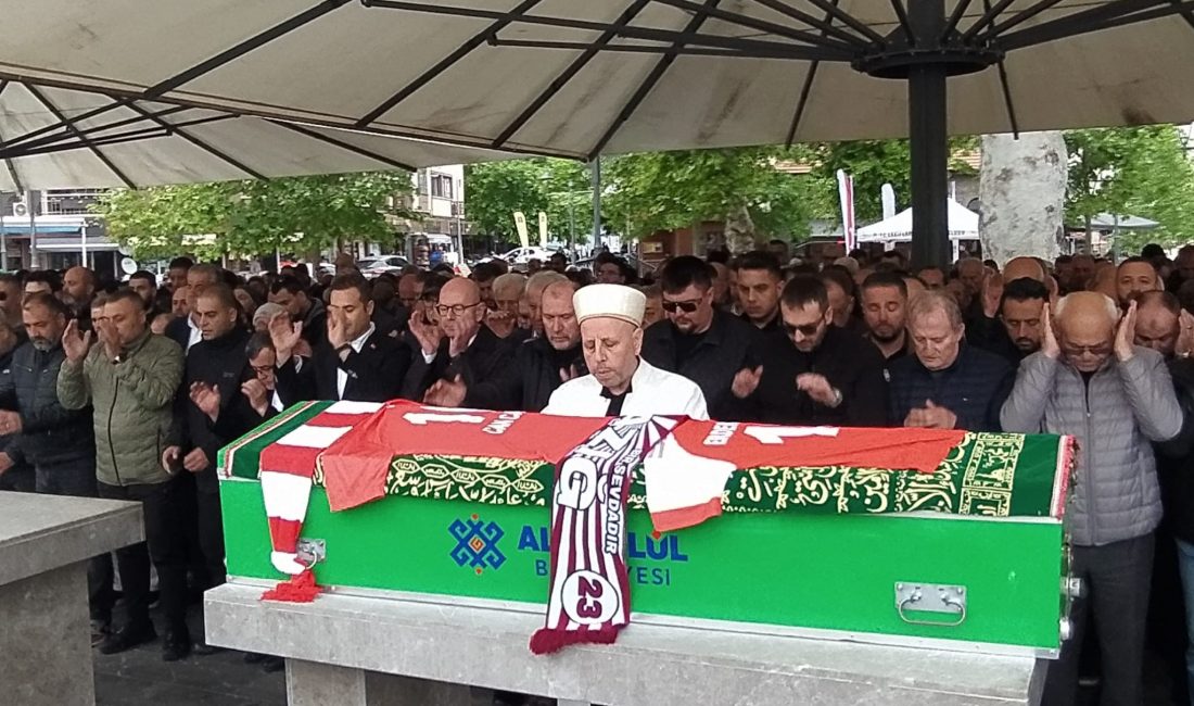 Teknik Direktör Can Cangök gözyaşları arasında uğurlandı Balıkesirspor’un efsane kaptanlarından ve teknik direktör olarak da görev yapan