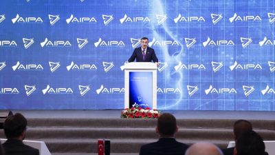 Cumhurbaşkanı Yardımcısı Cevdet Yılmaz, “Yapay zekayla bazı işler kaybedilecek ama