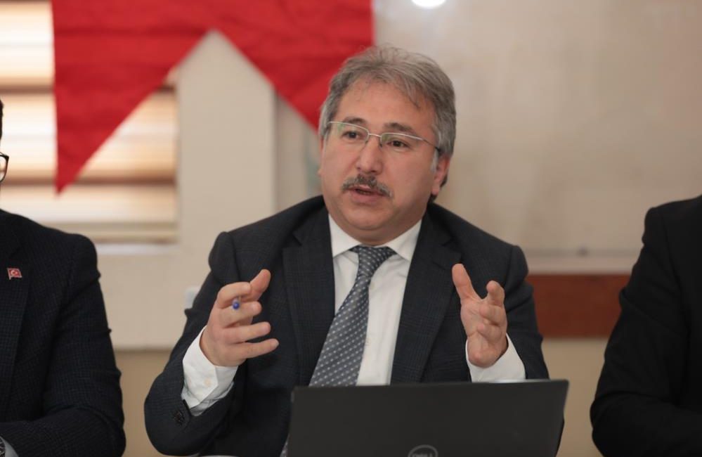 Sağlık-Sen: “MHRS’deki yoğunluğu azaltmak için kademeli sevk zinciri kurulmalı” Sağlık-Sen Stratejik Araştırmalar Merkezi (SASAM) Hekim Koordinatörü Ali Ramazan Benli,