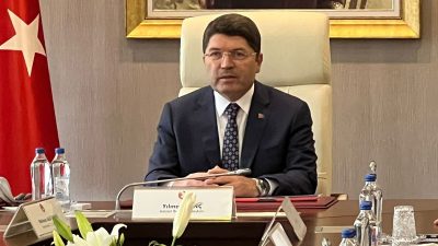 Adalet Bakanı Yılmaz Tunç, cezaevlerinde toplam 65 bin 986 kişinin