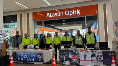 4-10 Mayıs Trafik Haftası dolayısıyla Bandırma Liman AVM’de kurulan stantta