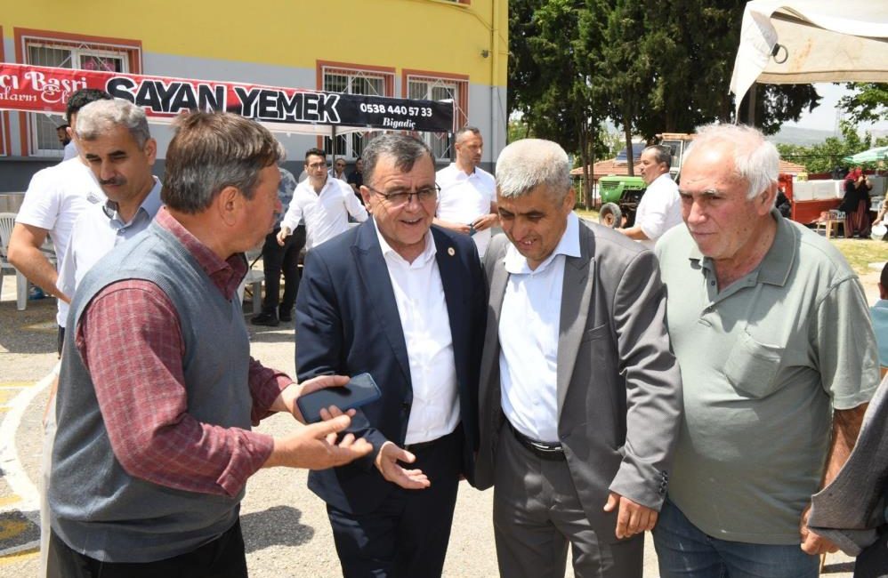 Başkan Hakan Şehirli, kırsalda vatandaşlarla buluştu Altıeylül Belediye Başkanı Hakan Şehirli, Akçaköy, Sıvatpınar, Tayipler, Halalca ve