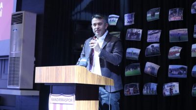 Bandırmaspor Onursal Başkanı Onur Göçmez, Veda ve Teşekkür konulu basın