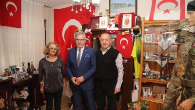 Anneler Günü dolayısıyla şehit aileleriyle bir araya gelen Mirza, annelerin