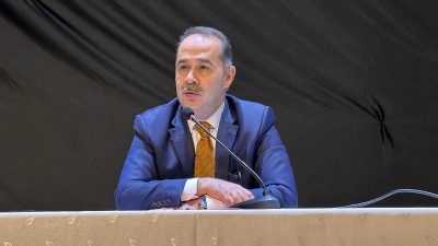 Kurum/kuruluş amirleri ve muhtarlarla bir araya gelen Bandırma Kaymakamı Engin